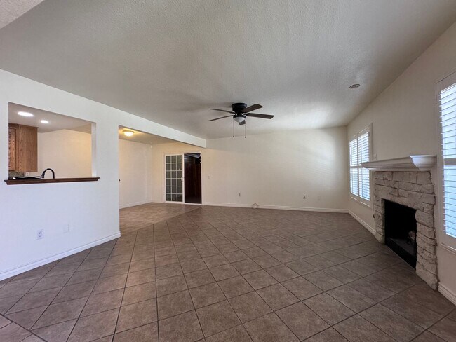 Foto del edificio - 55+ Single Story Condo in Hemet - HALF OFF...