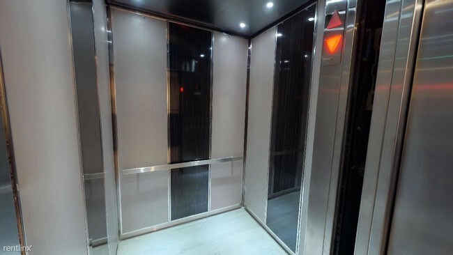 Foto del edificio - 2 br, 1 bath Apartment - 6719 Austin St 3C
