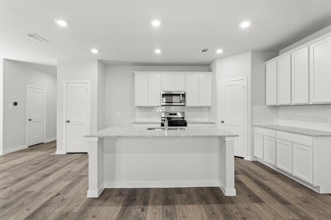 Foto del edificio - 298 Forest W St