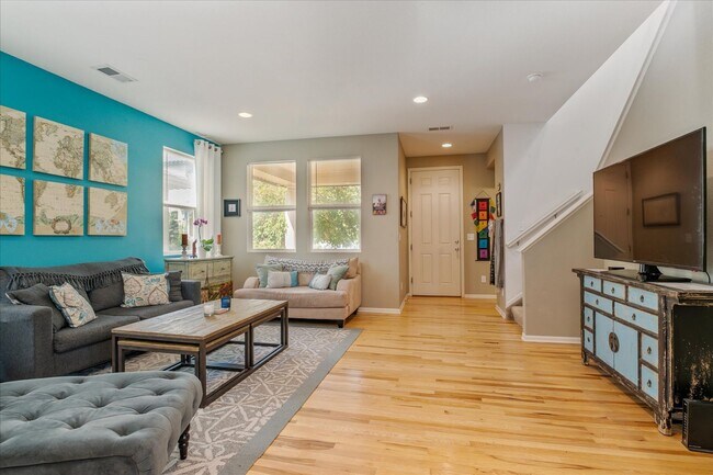 Foto del edificio - Gorgeous Central Park Home For Rent