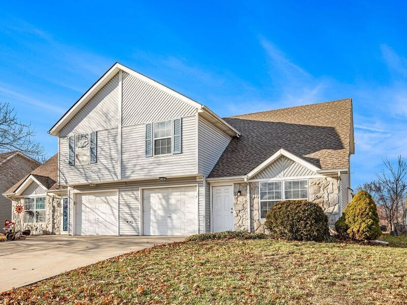 1100 Ephraim Dr, Grain Valley, MO 64029 Condo for Rent in Grain