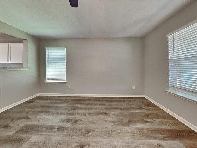Building Photo - 21606 Dawn Timbers Ct