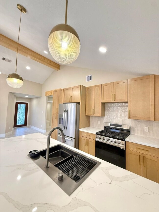 Foto del edificio - 1010 Golden Nugget Ct