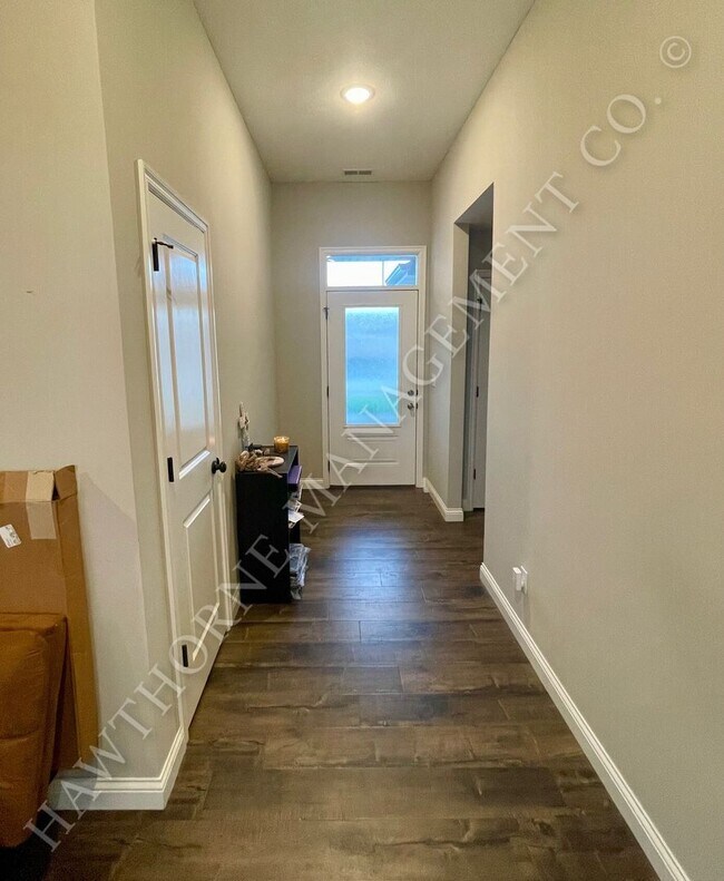 Foto del edificio - Beautiful 3 Bedroom Home in Southern Columbia