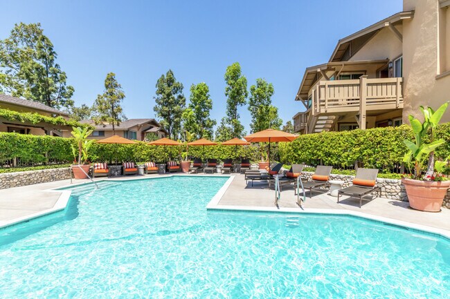 Foto del edificio - Woodbridge Pines Apartment Homes