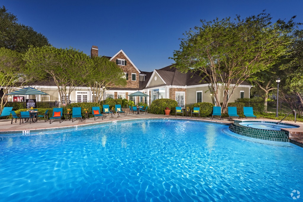 Onion Creek Luxury Apartments Rentals Austin, TX