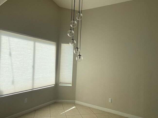 Foto del edificio - 8231 W Lapis Moon Ln