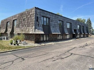 Building Photo - 2400 S Cliff Ave