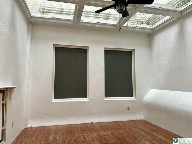 Foto del edificio - 147 S 4th St