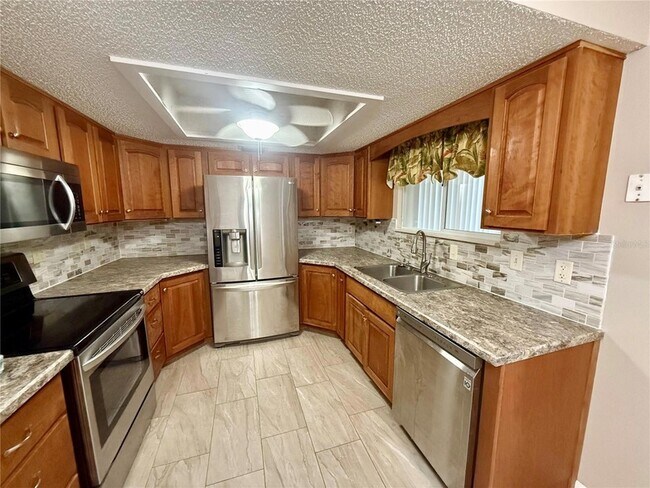Foto del edificio - 10948 SW 83rd Ave
