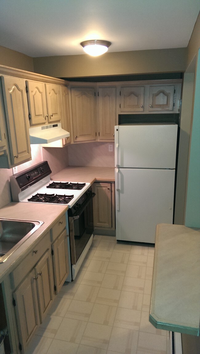 Foto del edificio - 40 Benedict Ave