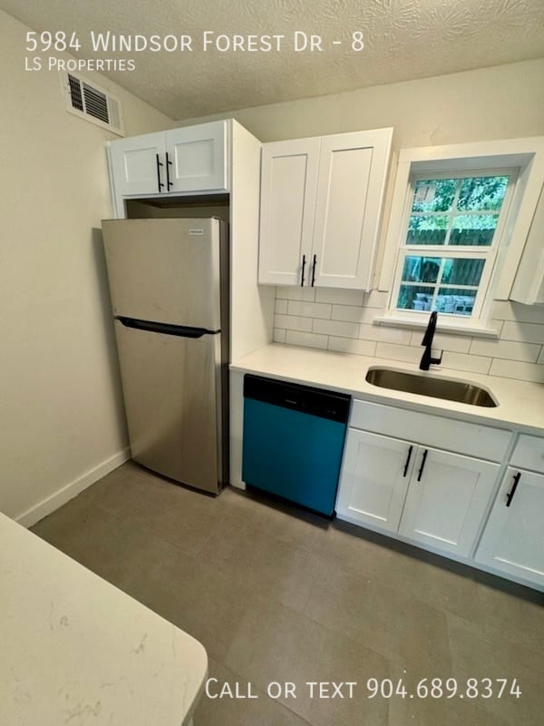 Foto del edificio - 5984 Windsor Forest Dr