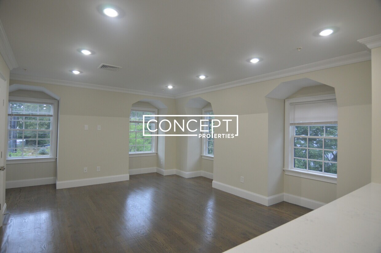 Foto principal - 56 Cedar St