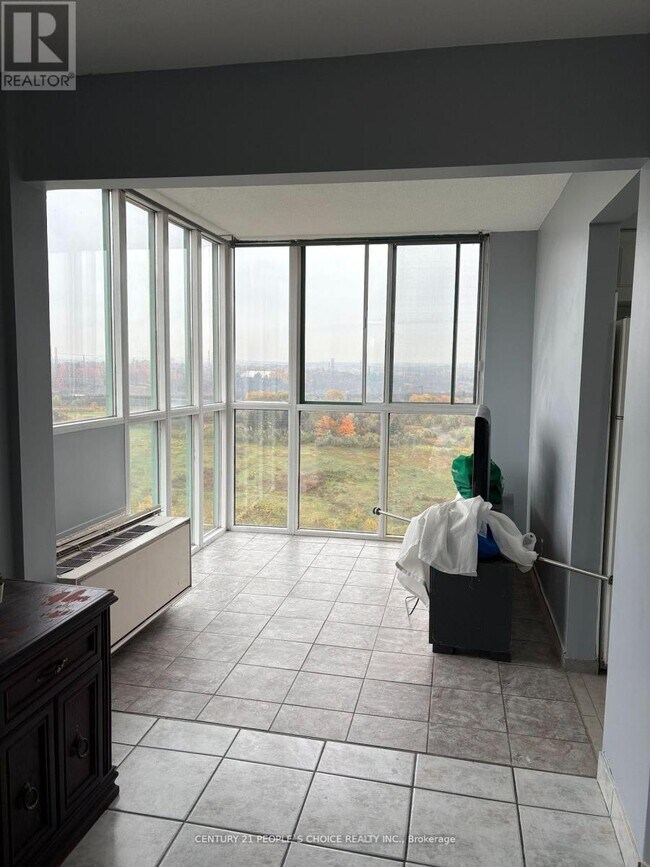 Photo du bâtiment - 61 Markbrook Ln