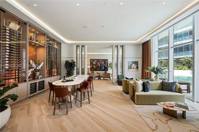 Foto del edificio - 77 SE 5th St