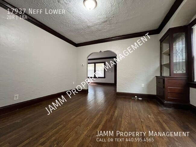 Building Photo - 2-bedroom duplex apartment in Cleveland!!