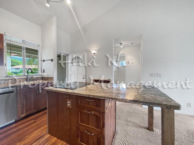 Building Photo - 75-6081 Ali'i Dr, Apt N-201