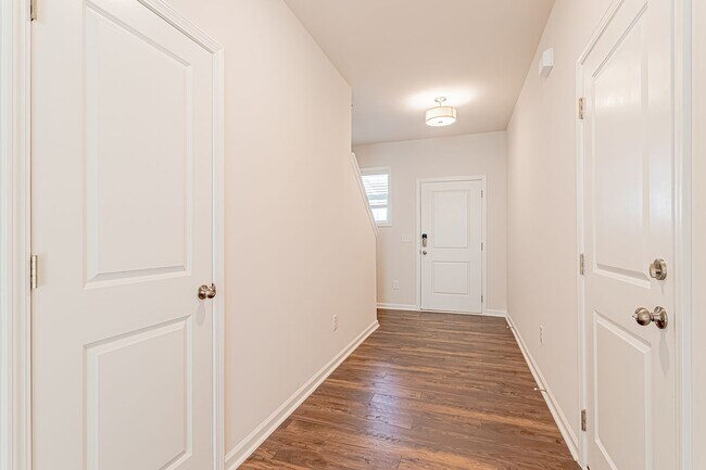 Building Photo - Townhome in Peachtree Park in Duncan