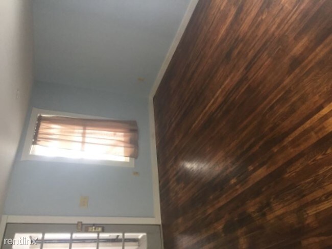 Foto del edificio - 2 br, 1 bath House - 953 Lawrence Ave