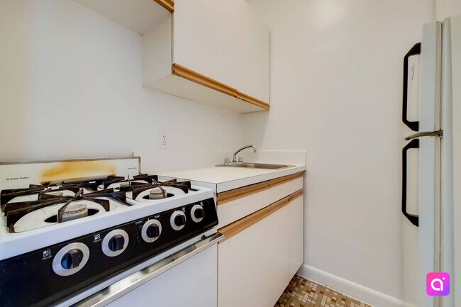 Foto del edificio - 311 E 85th St
