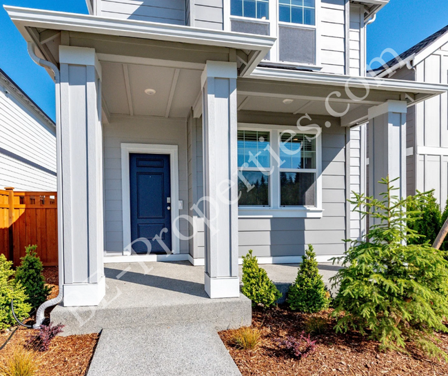 Building Photo - Stunning New construction; 3Bedroom 2Bathr...