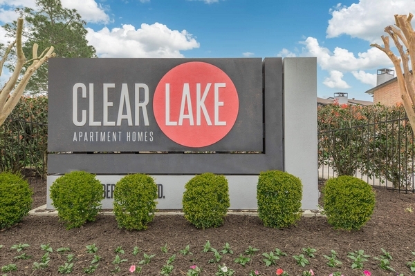 Casas de apartamentos en Clear Lake en Houston, TX - Breeze at Clear Lake