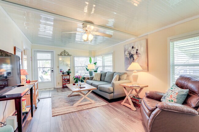 Foto del edificio - 670 N Green Cir