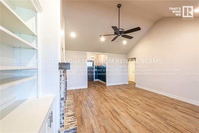 Foto del edificio - 528 Brooke St