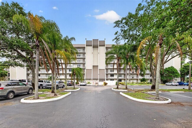 Foto del edificio - 3100 W Rolling Hills Cir