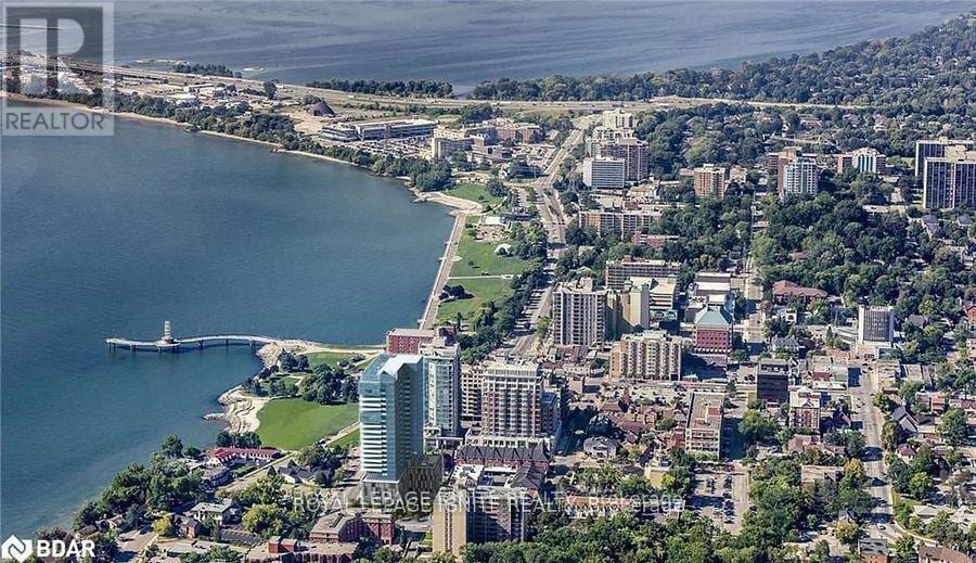 Photo principale - 370 Martha St