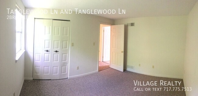 Foto del edificio - 446 Tanglewood Ln