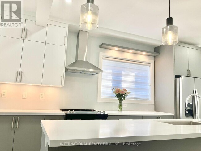 Photo du bâtiment - 187 Sheridan Ave