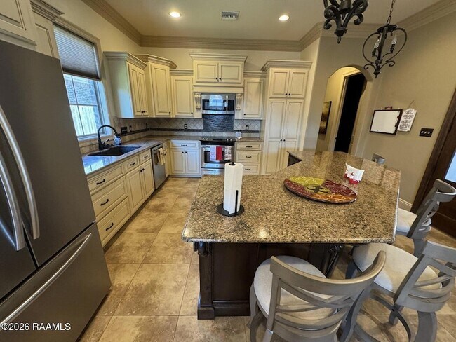 Foto del edificio - 330 Dunvegan Ct