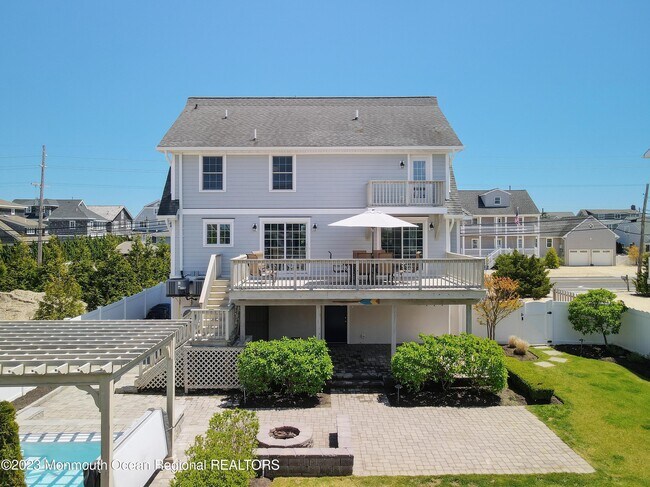 Foto del edificio - 912 Ocean Ave