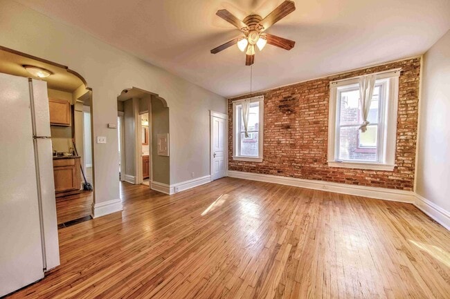 Building Photo - 3537 Giles Ave