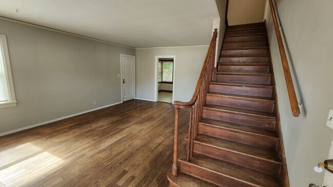 Foto del edificio - Charming 2 bed, 1 bath Townhome -  ASK ABO...