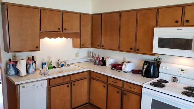 Foto del edificio - Ames upgraded duplex, available 8/1 possib...
