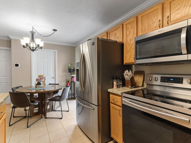 Building Photo - 1546 W Compass Pt Ln