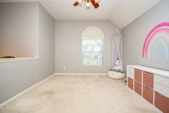 Building Photo - 2114 Thistlerock Ln