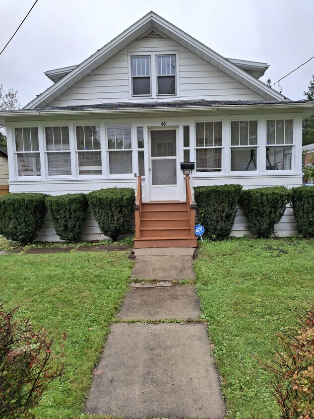Primary Photo - 46 Pine
