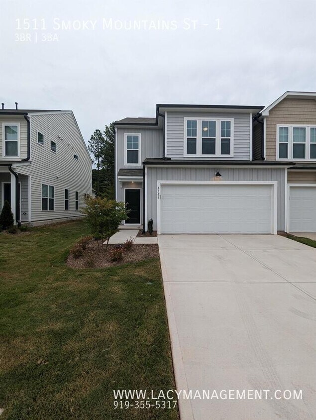 Foto principal - 1511 Smoky Mountains St