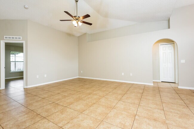 Foto del edificio - 16844 Cornerwood Dr