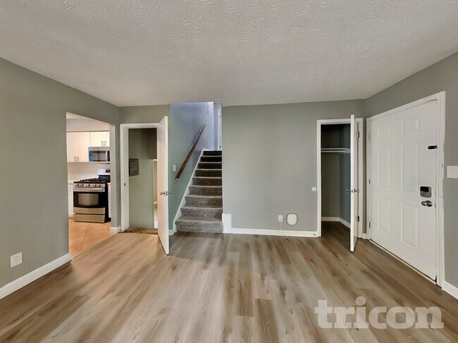 Foto del edificio - 155 Rock Garden Terrace N W