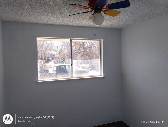 Building Photo - Spacious 4BR House in Denver