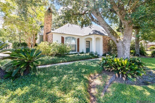 Building Photo - 11918 Spring Meadow Dr