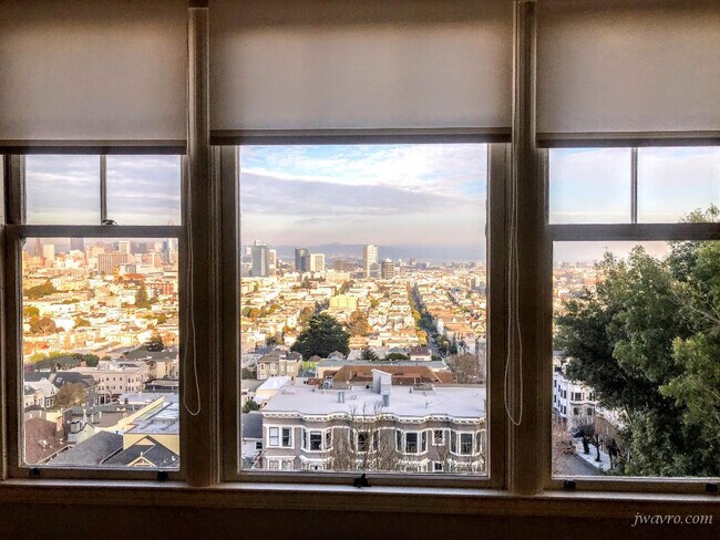 Foto del edificio - 75 Buena Vista Ave E