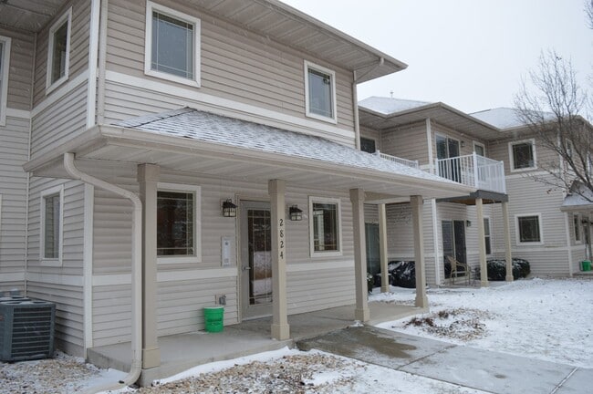 Building Photo - 2824 Pleasant View Rd