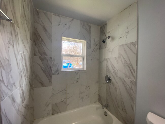 Building Photo - 3559 W 48th Ave