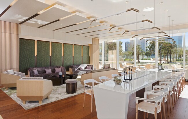 Building Photo - Brand New Luxury unit in the Heart of Downdown LA