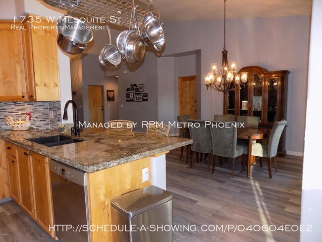 Building Photo - Custom Home on 1 Acre Lot